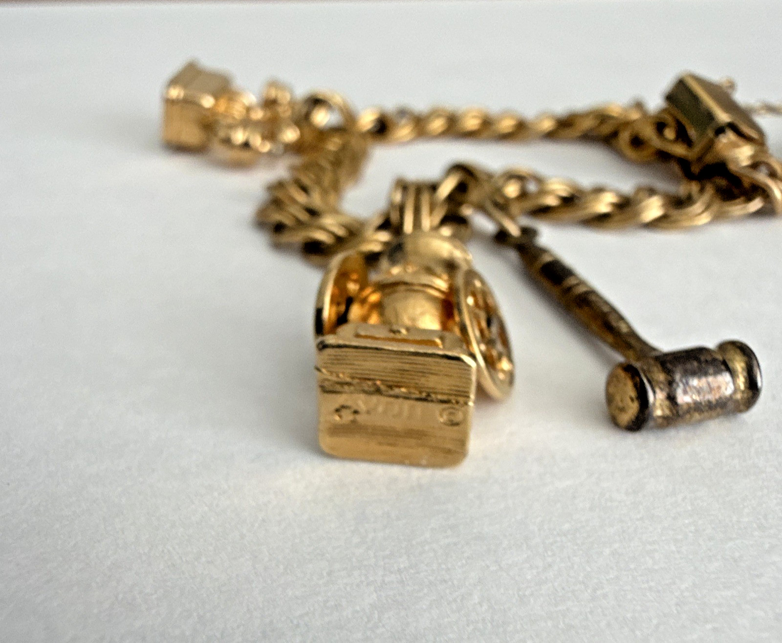 1970/80s Cable Chain Dangle Charm Bracelet with Avon charms