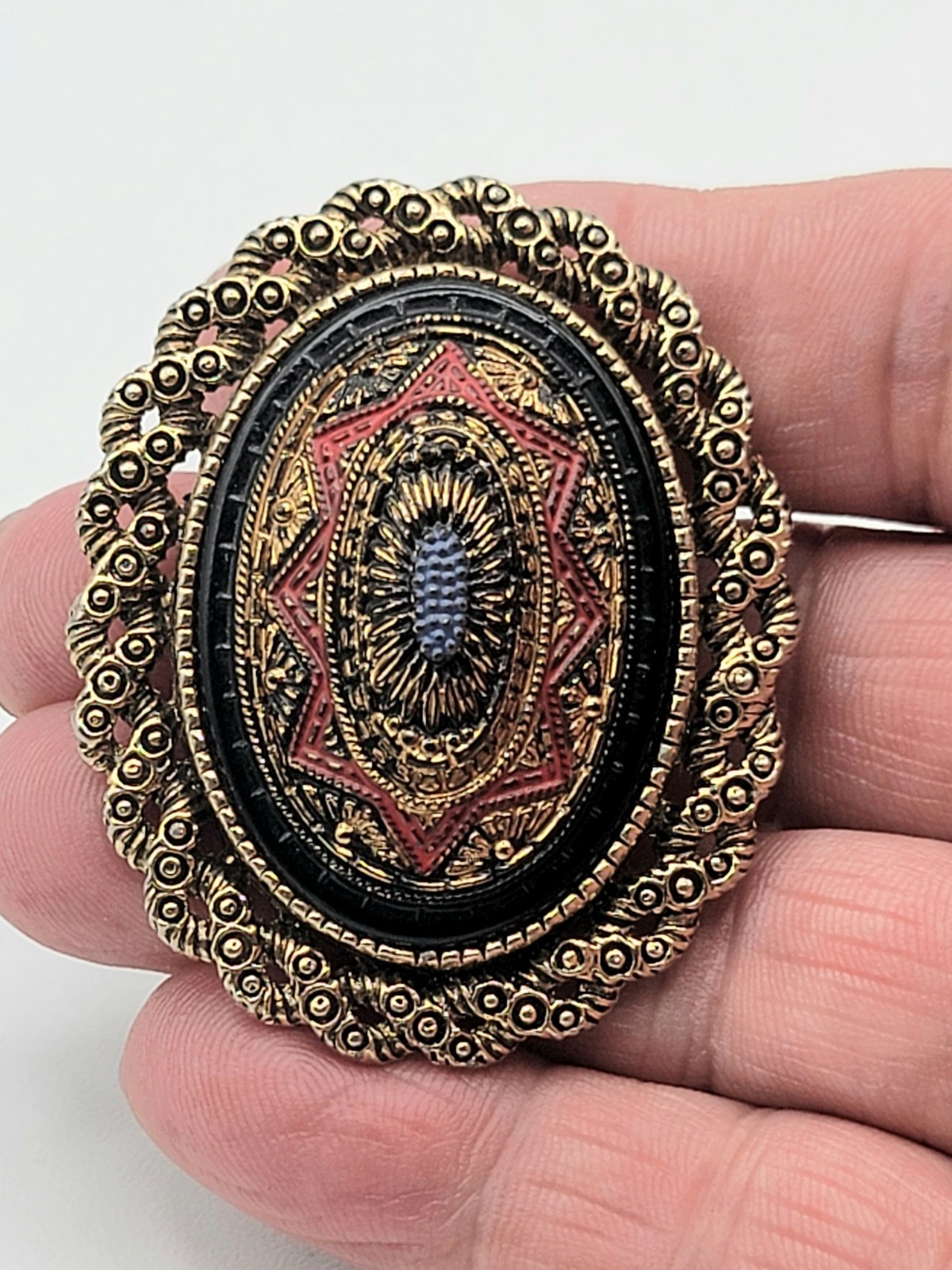Sarah Coventry Brooch/ OR Pendant Gold Tone Red Black Enamel Oval Dome Detailed
