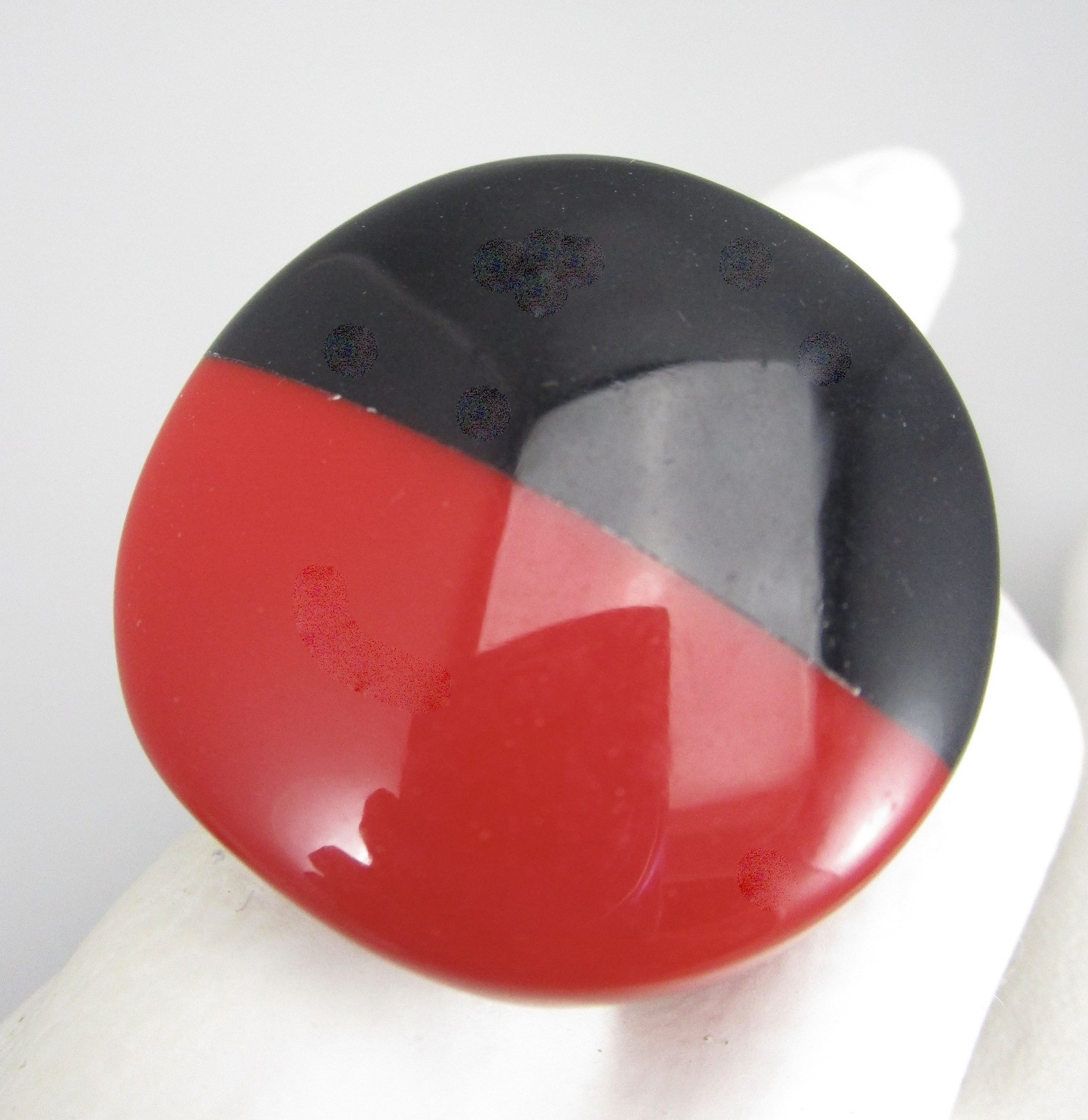 BOLD MARION GODART BLACK & RED STATEMENT RING – FRANCE – SZ 10