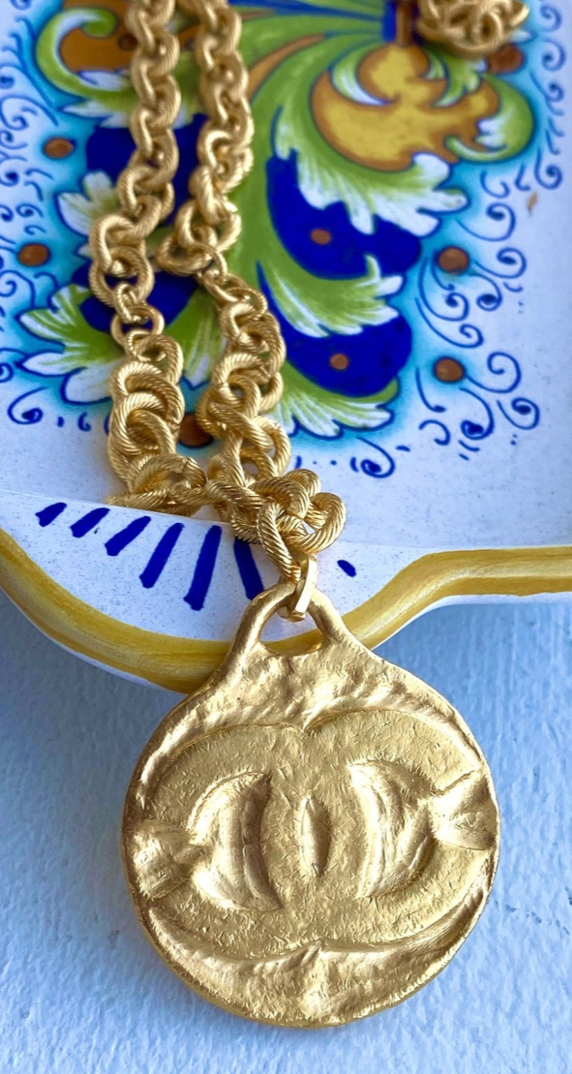Vintage CHANEL Rare 70s LUCKY TALISMAN Wheat Sheaf Pendant Necklace 24K CC logo