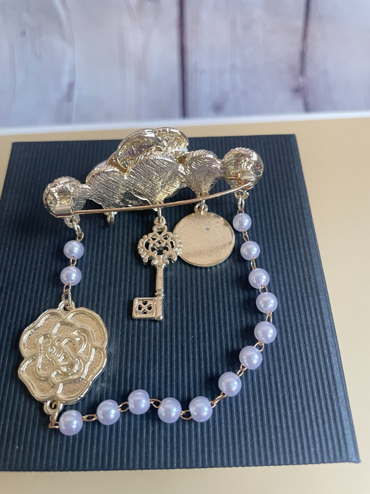 Womens Girls Camellia Flower Key Pearl Charm Brooch and Flower Pins Set of 3