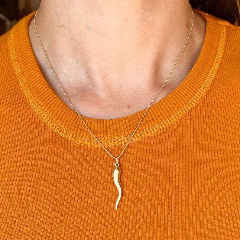 10k or 14k Italian Gold Horn Necklace – Yellow, Rose or White