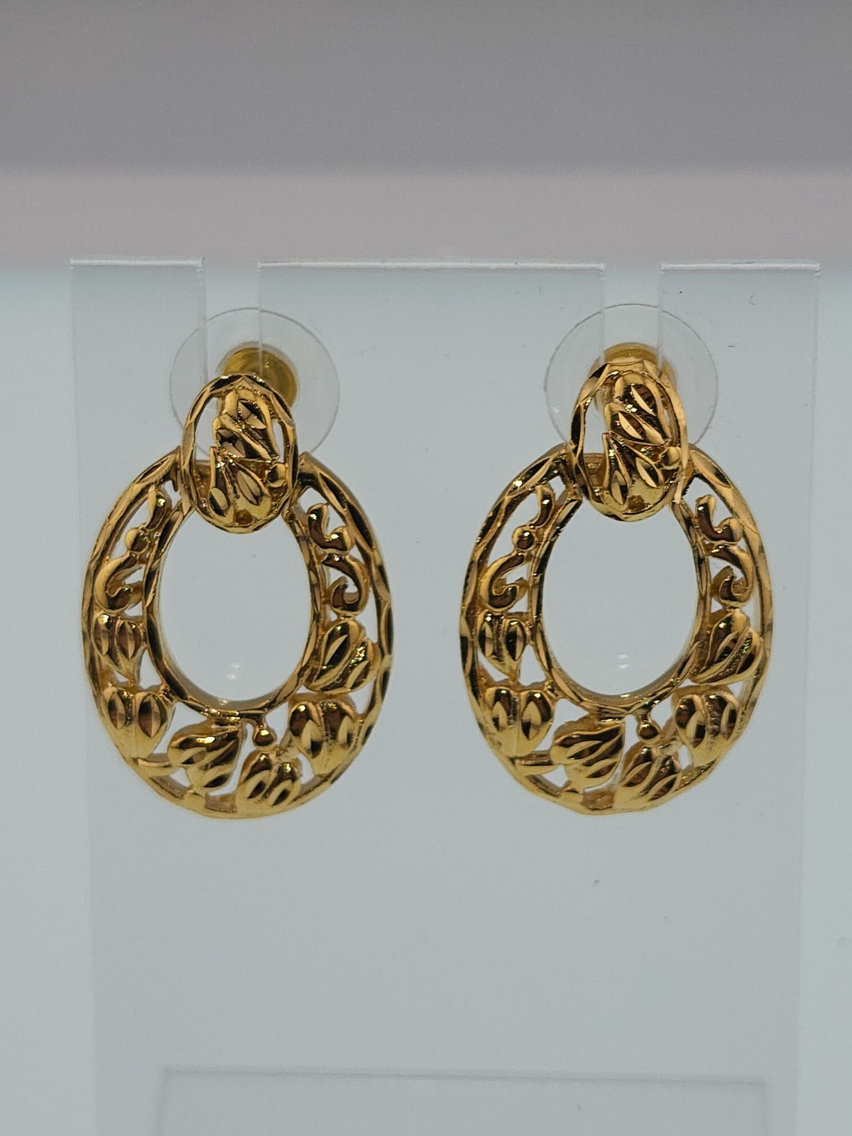 Gold Tone Dangle Drop Filigree Design Post Back Earrings
