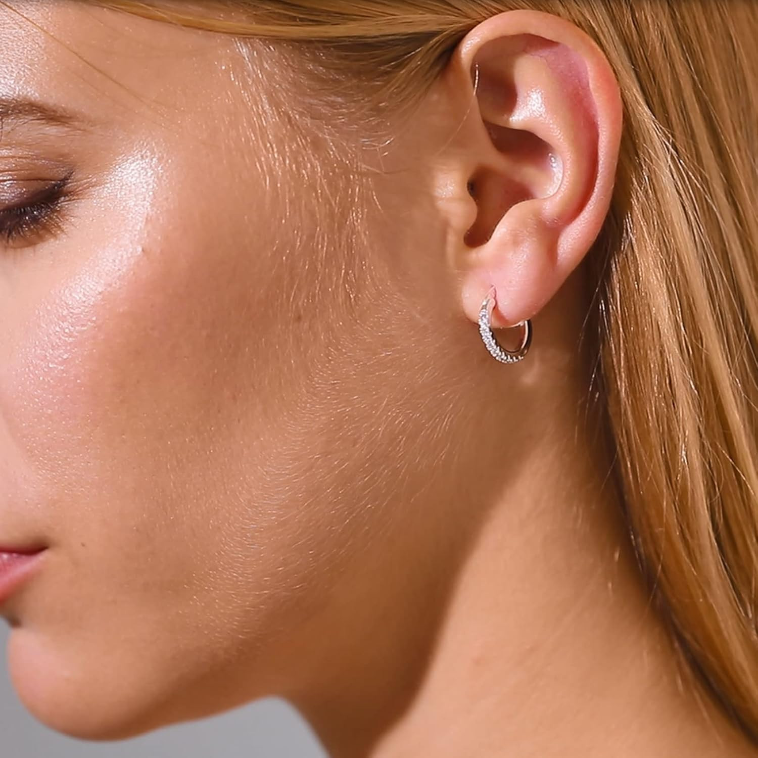 Gold Hoop Earrings for Women Sterling Silver Post Small Gold Hoop Earrings 14K R