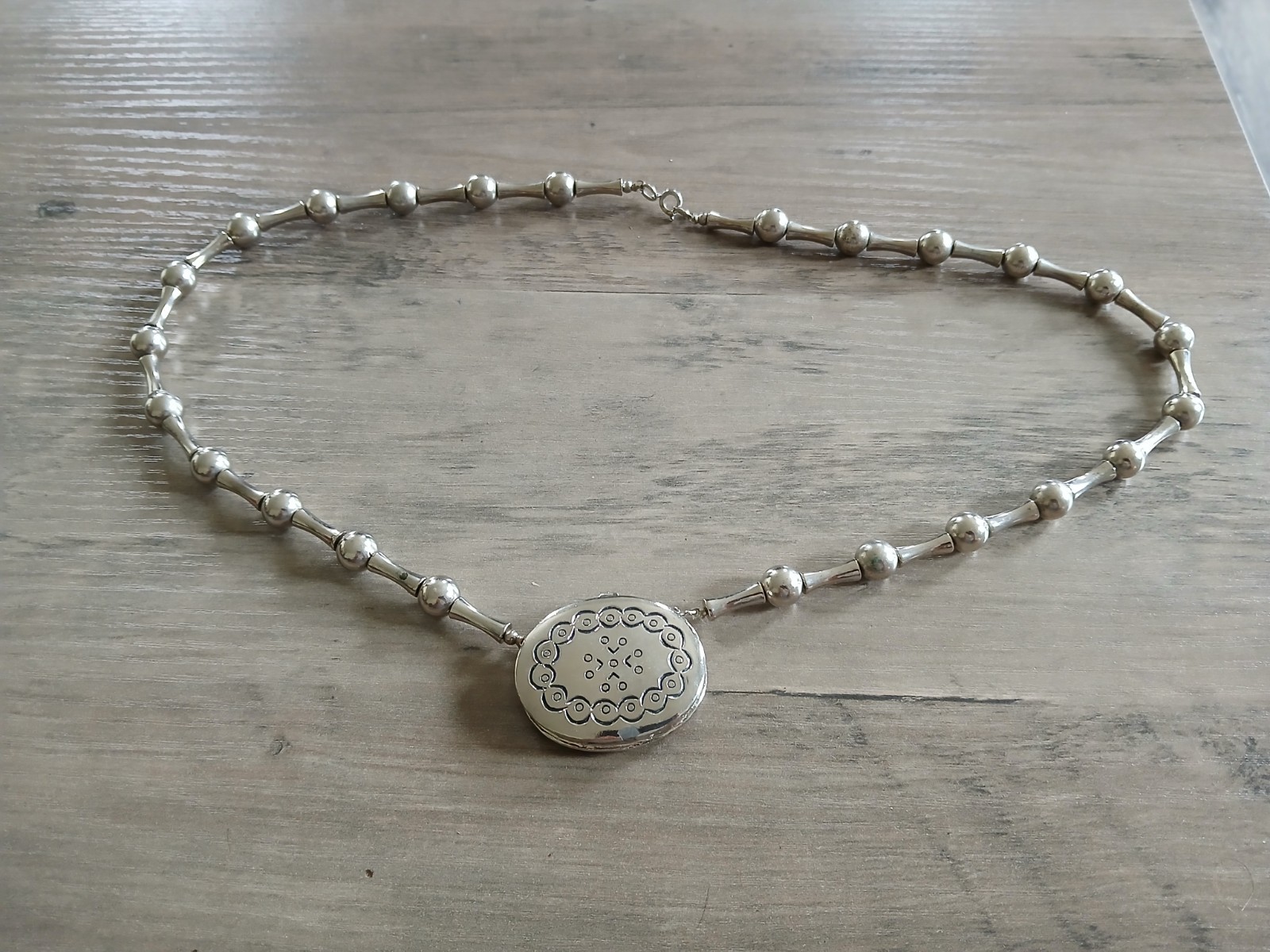 Vintage Estee Lauder Moonsilver Solid Perfume Necklace/Pendant Box