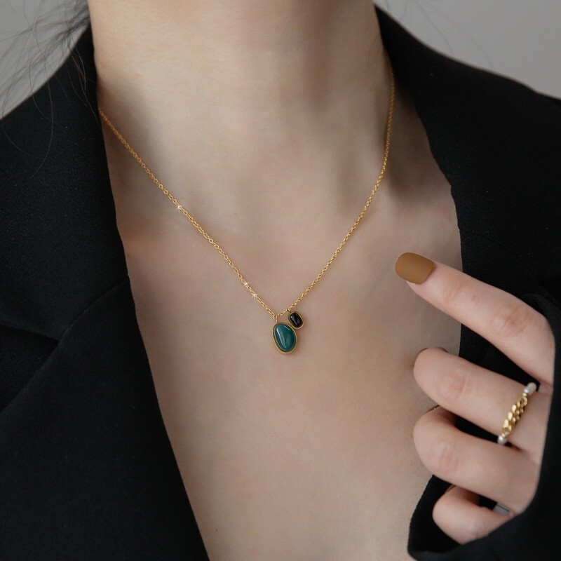 18KGP Green & Black Agate Double Pendant Necklace & Earrings Set