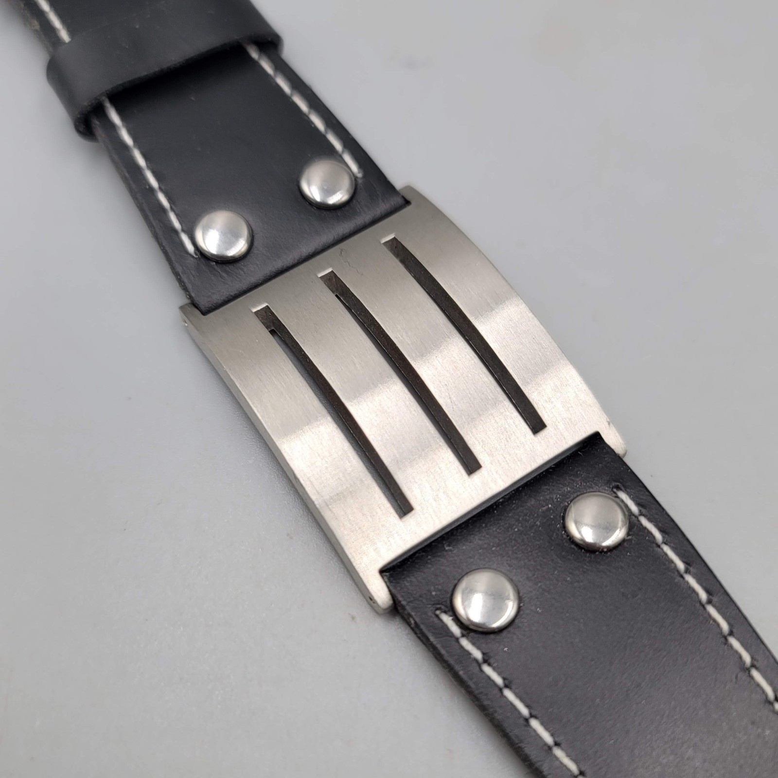 Mens Chisel Stainless Steel Black Leather Bracelet
