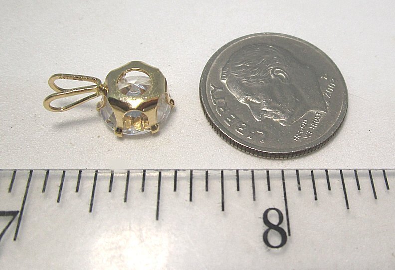 14K Yellow Gold and CZ Pendant 1.0 grams 1/2” 1.25 ct CZ lot 47v9