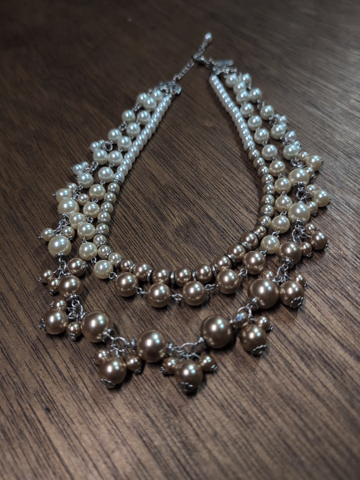 WhiteHouseBlackMarket Multistrand/Colored Pearl Necklace 16″-18″in(40-45cm)