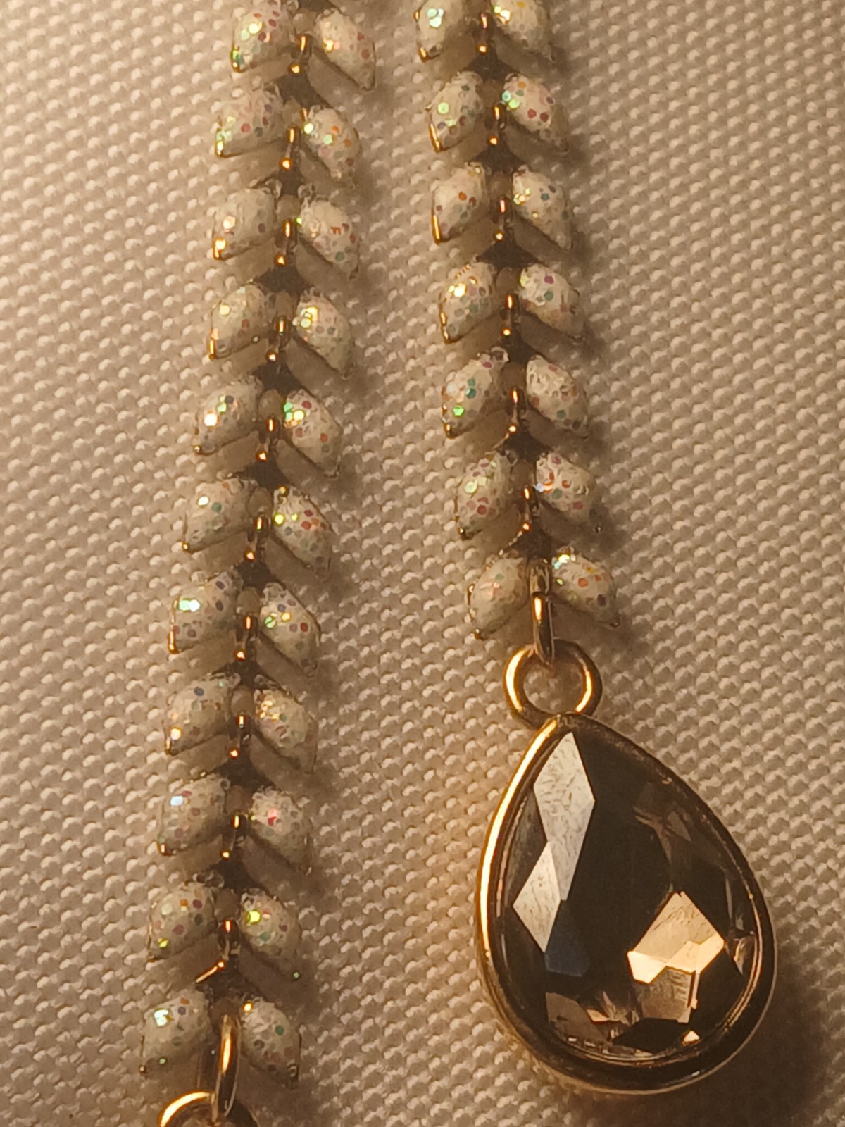 Stunning Premier Designs Glisten Necklace 34″ Nice