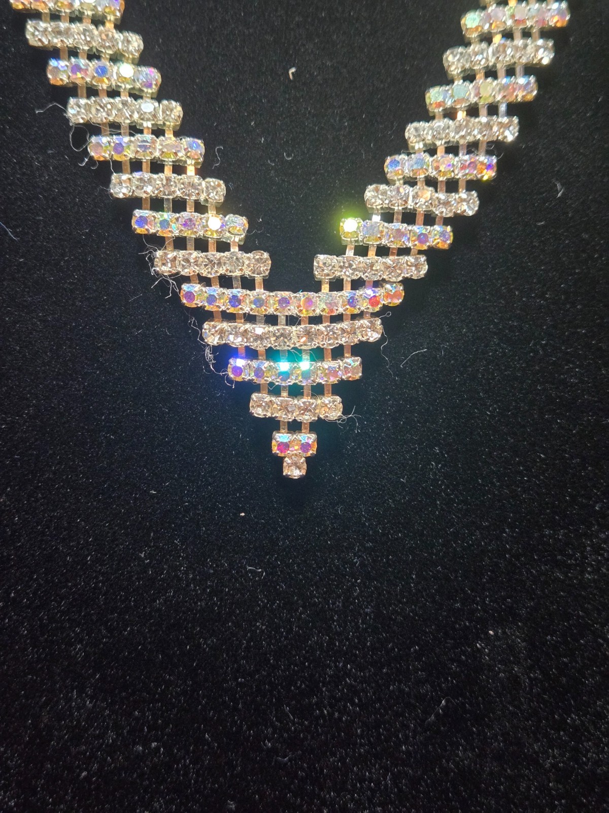 Clear Rhinestone Pointed Necklace Silver Tone