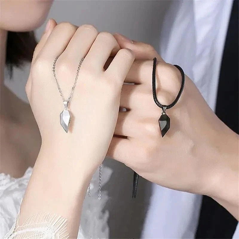 Couple Pendant Necklace Magnetic Heart Electrocardiogram Splicing Valentine Gift