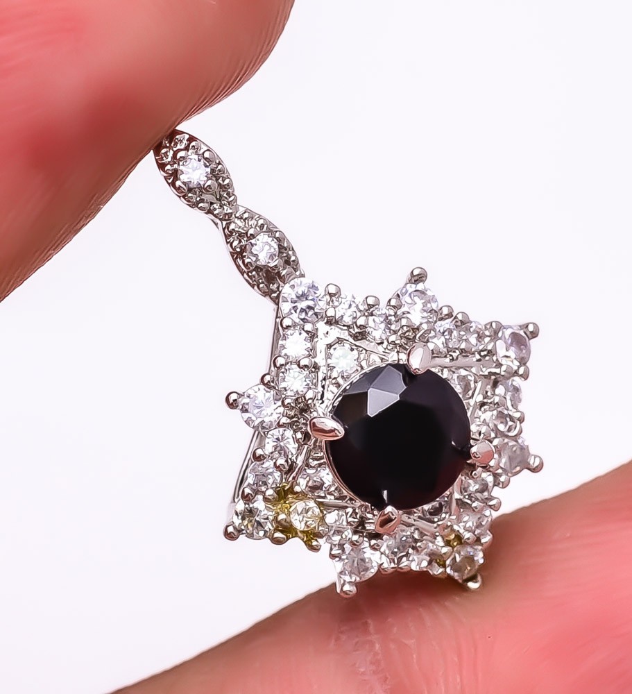 Black Onyx Gemstone 925 Silver Plated Pendant 0.98″ P6218-217