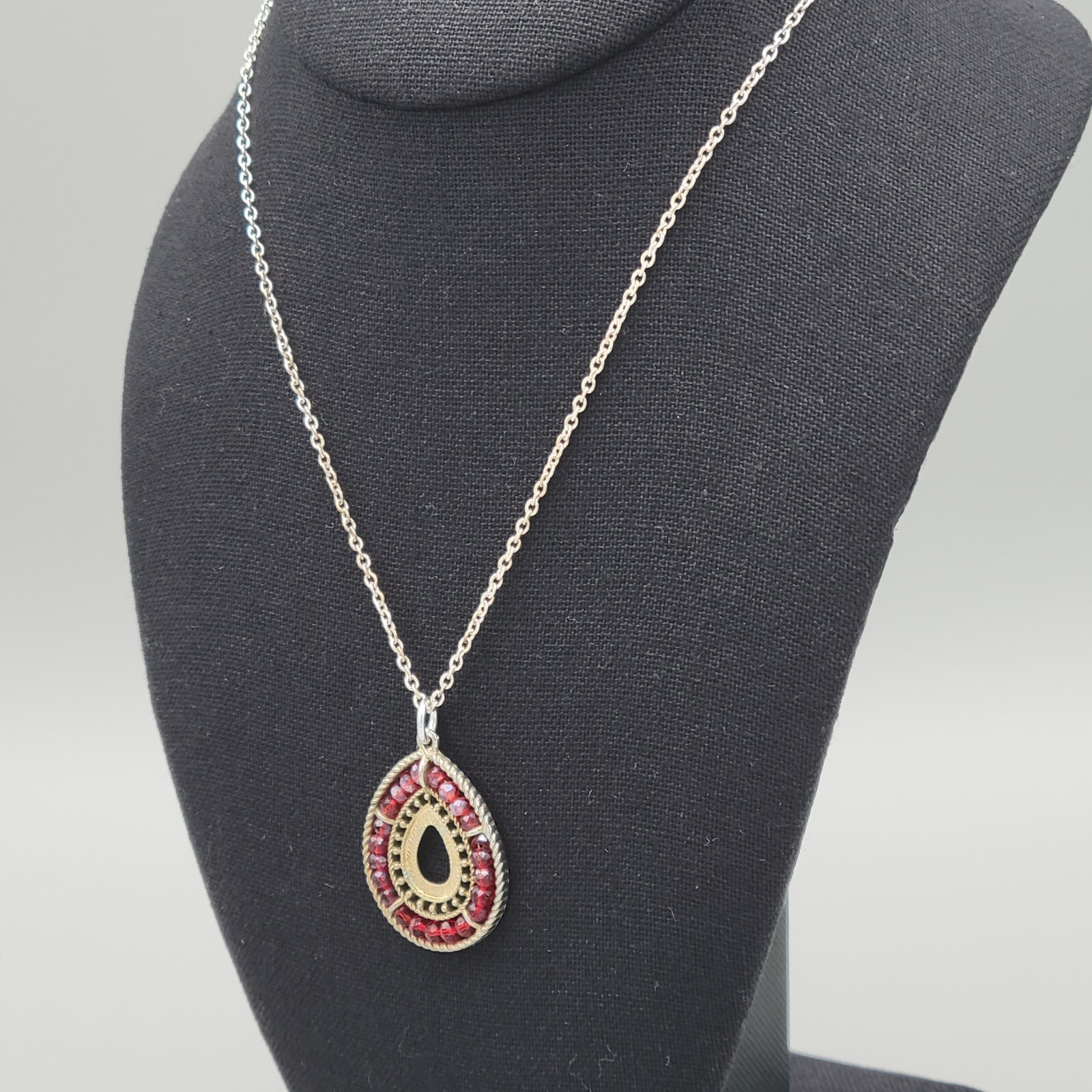 Adult Jewels Signed Silver Tone Cable Chain Necklace & Beaded Pendant 16 in