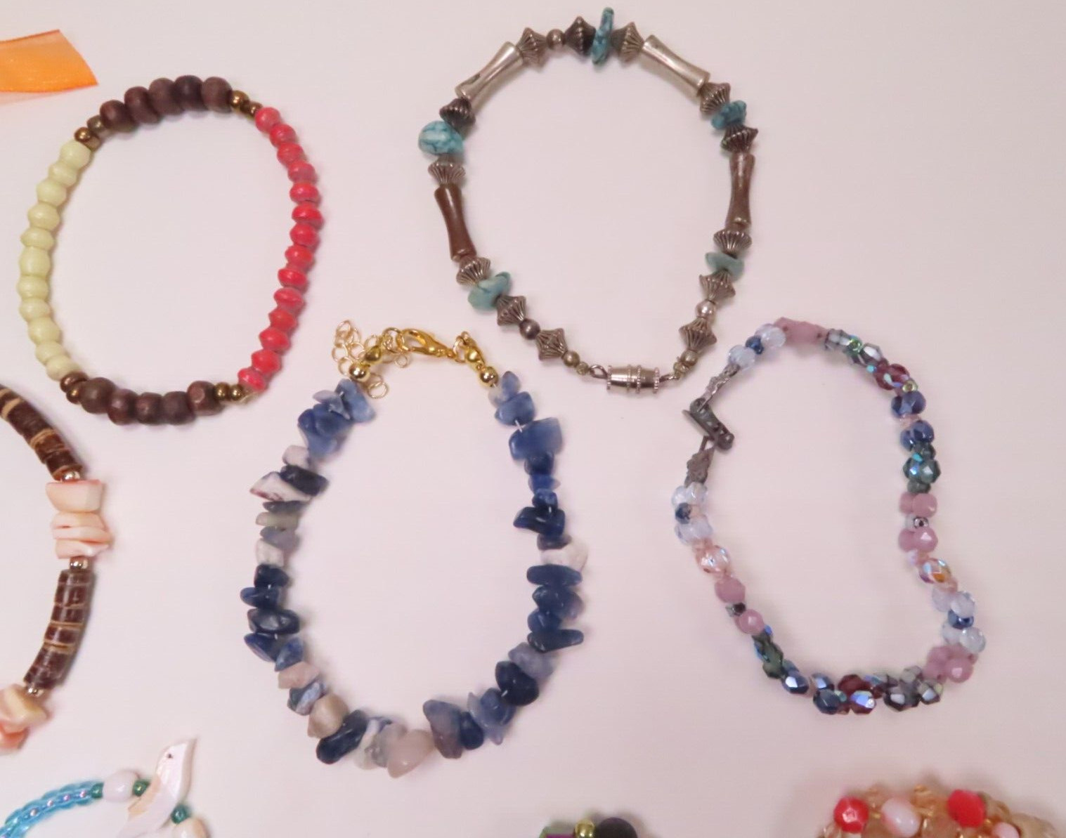 Lot of 13 Beaded Bracelets 10 Stretch 3 Clasp Metal Stone Acrylic Shell Plastic