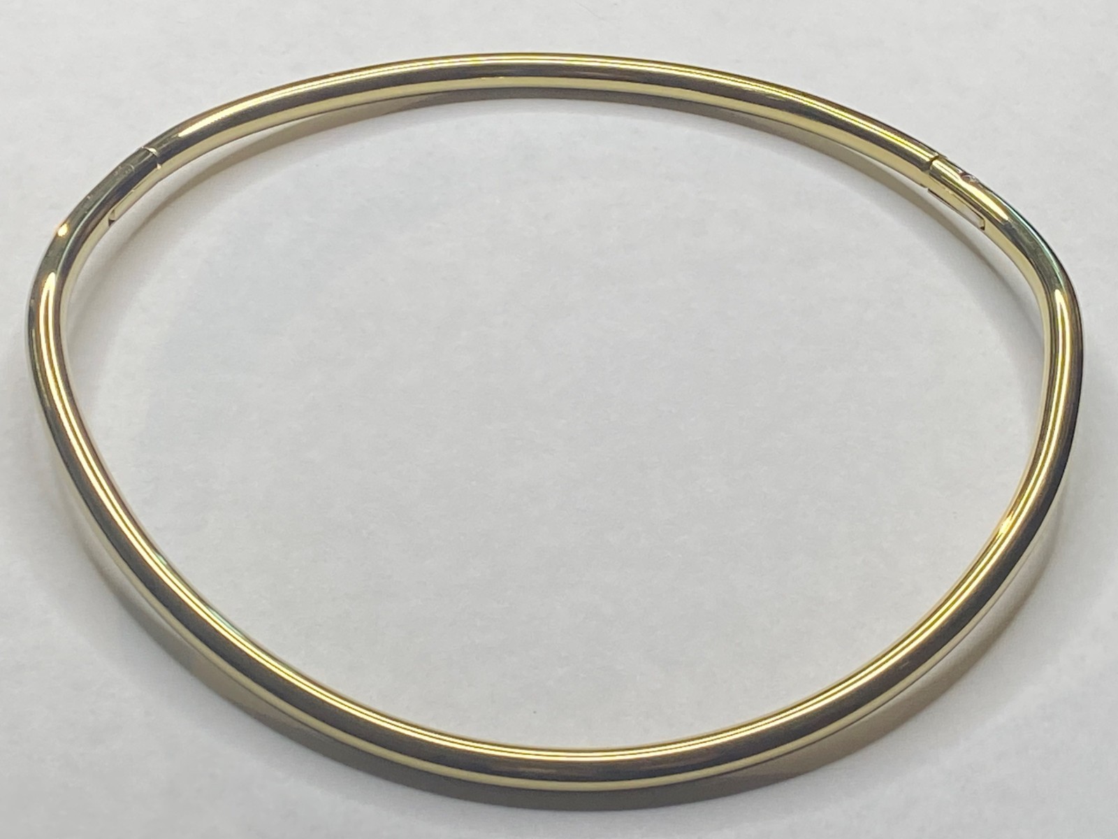 Gold Stainless Steel Locking Curved Eternity Collar with O-Ring (6mm)