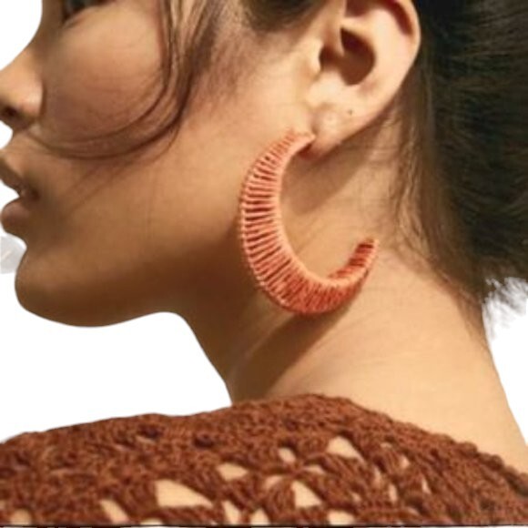 Free People Hoop Earring Rust Straw Over Metal 2.25″ Round Pierced Post NWT