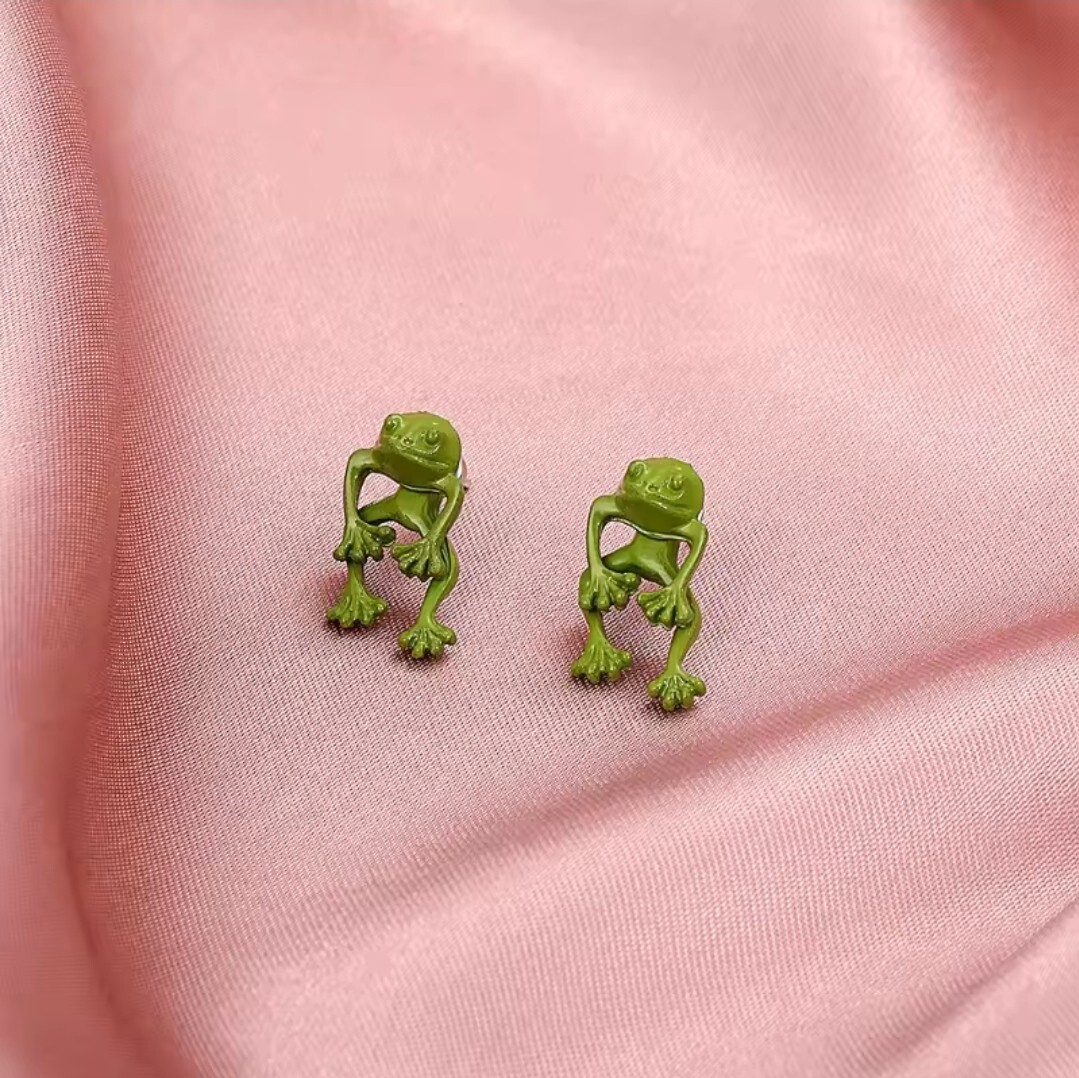 Women’s Fashion Jewelry Frog Earrings 2 pc Green Color Earring 16-2