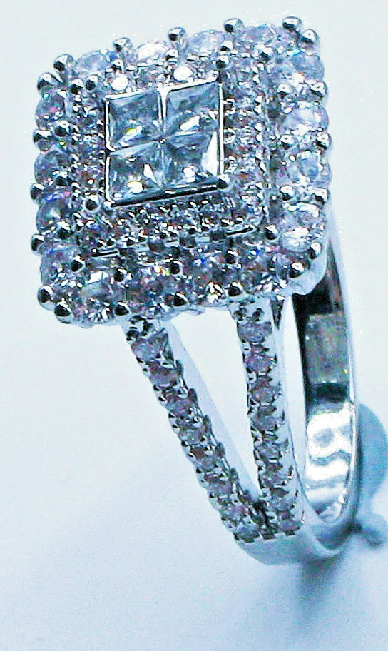 Elegant Cushion Halo Cluster Split Shank Ring Silver Tone Brilliant Women Size 6