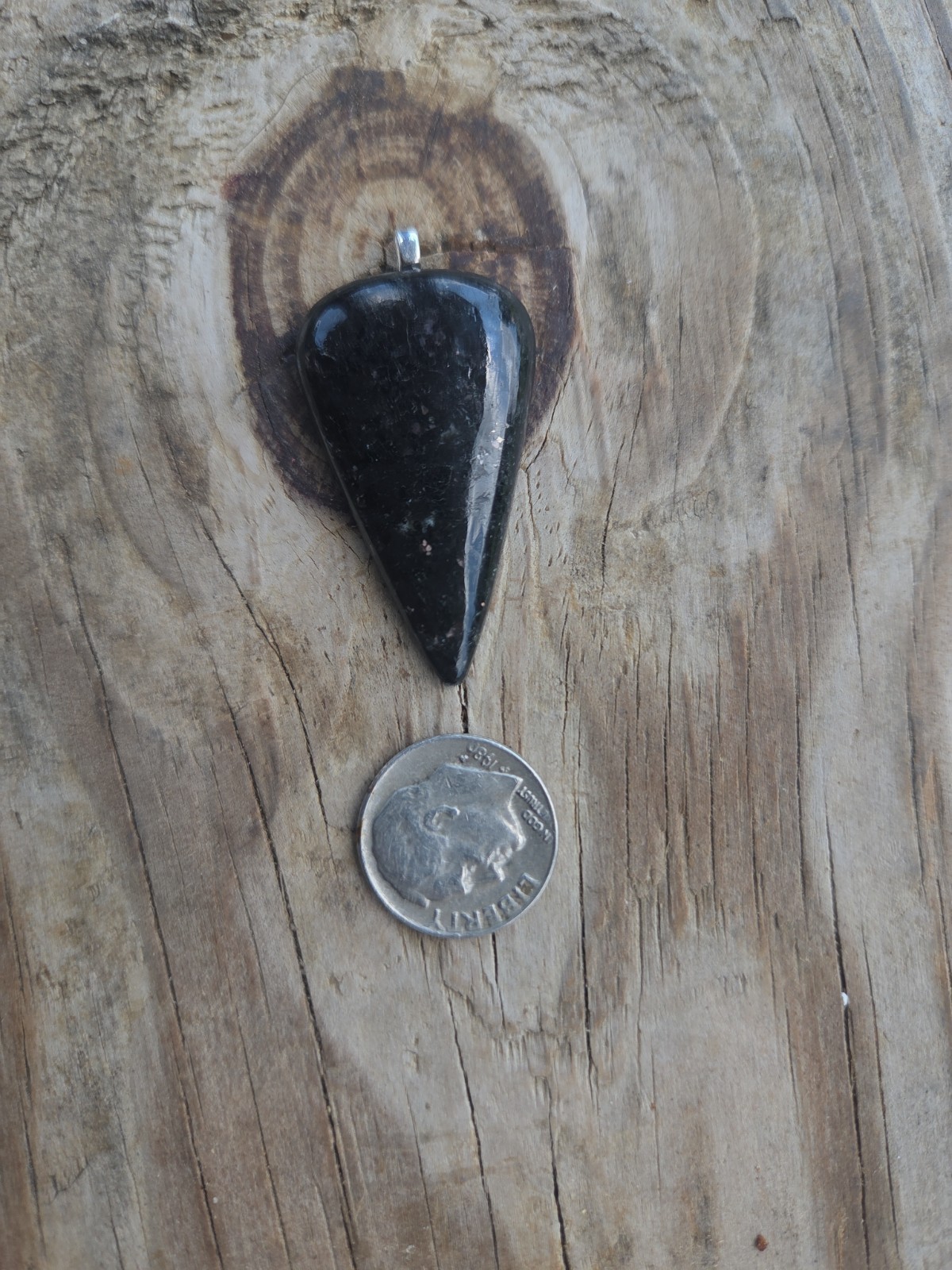 NUUMMITE Pendant P33