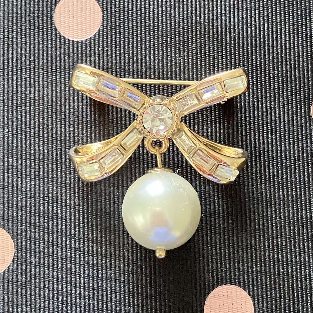 NWT Talbots Gold Tone Bow Brooch Pin Faux Pearl Dangle & Clear Rhinestones