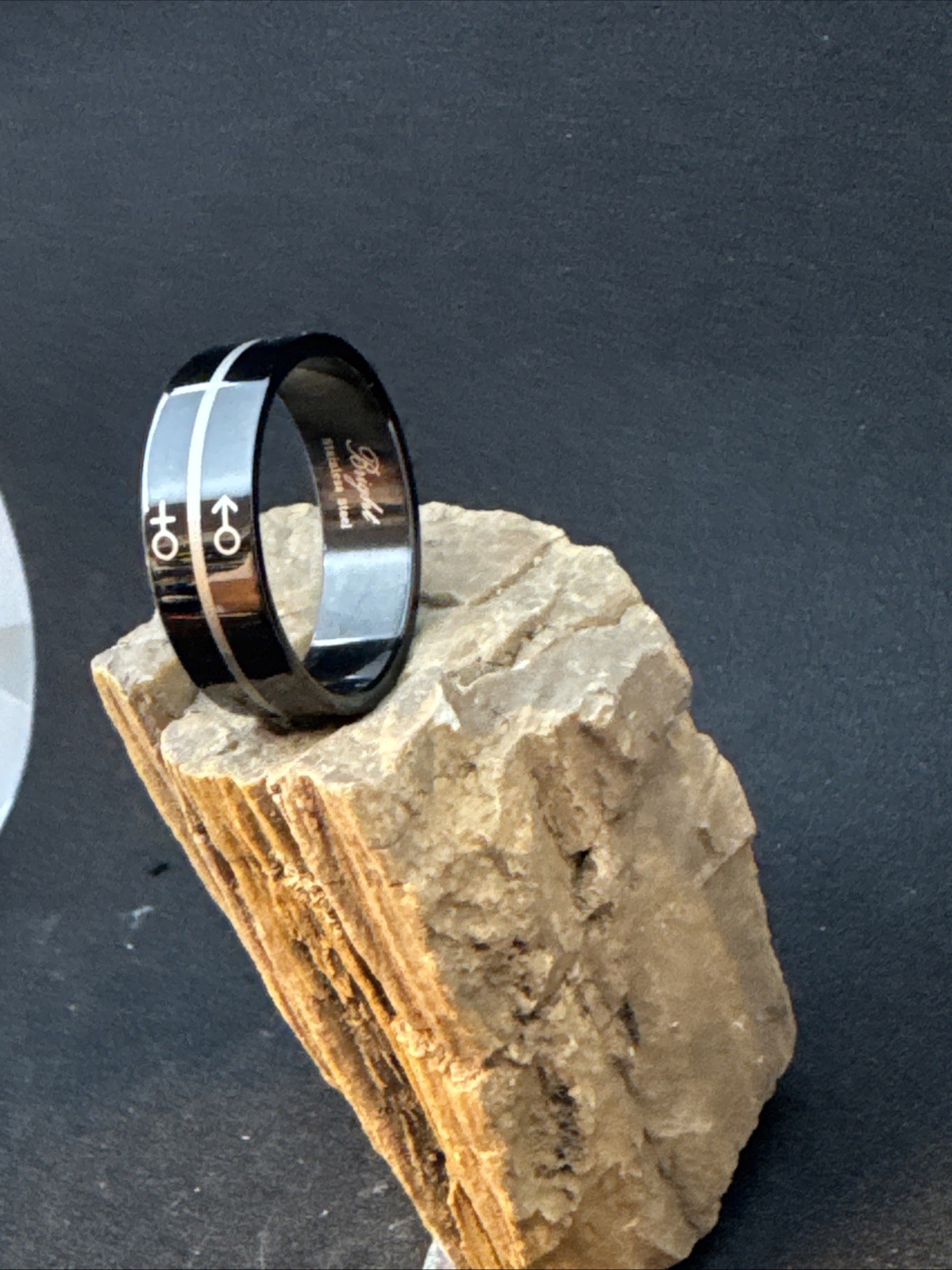 Male Female Symbol Ring 2 Tone Black Laser Cut Design