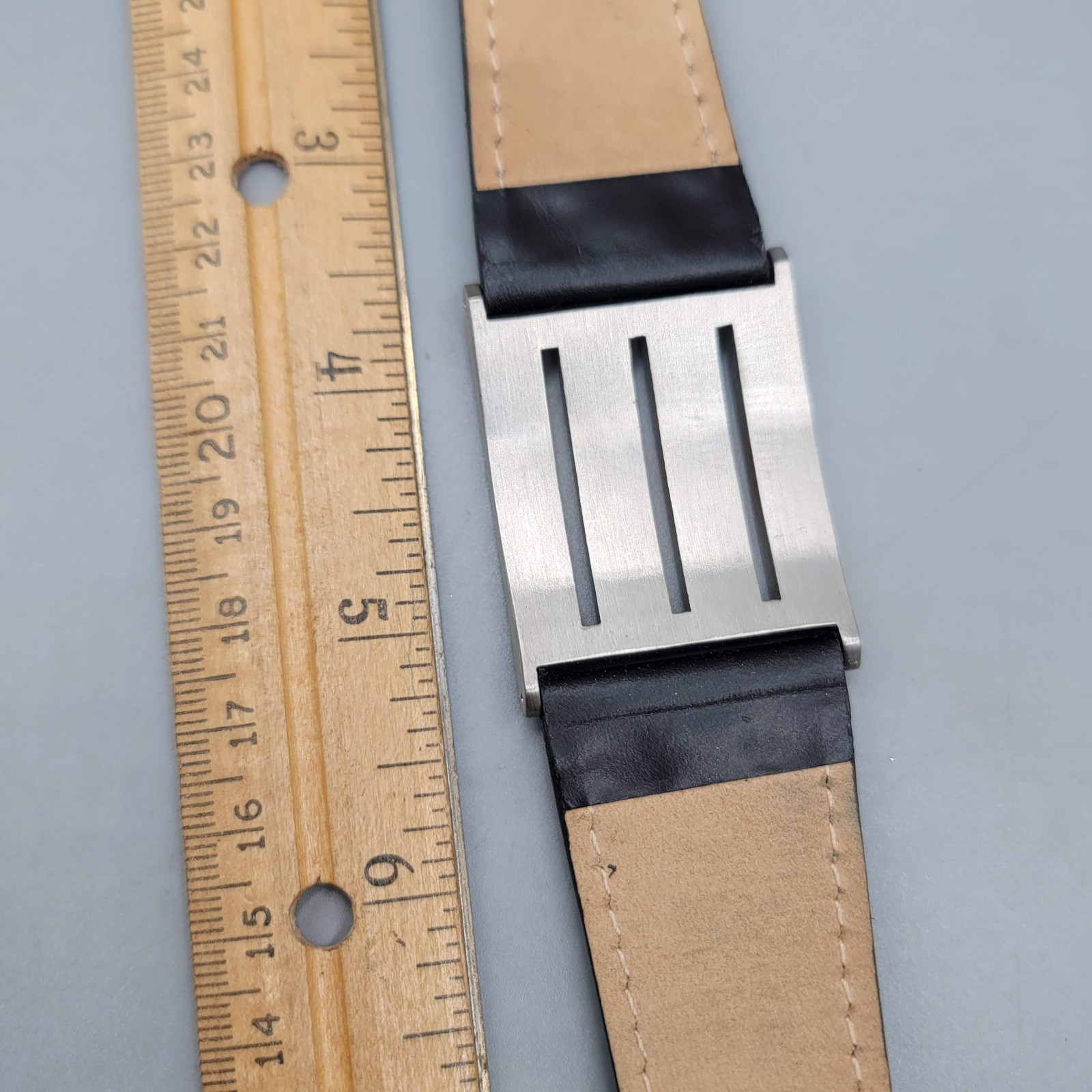 Mens Chisel Stainless Steel Black Leather Bracelet