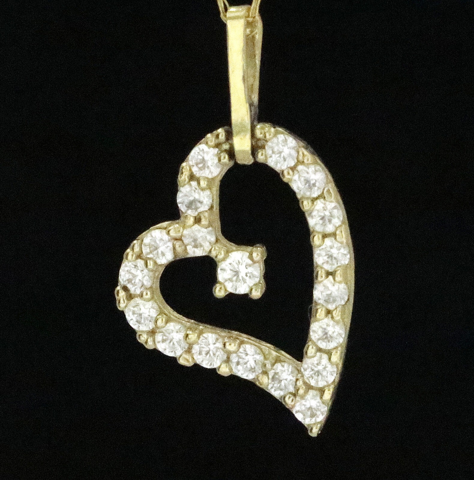10K Y/Gold 1.0 gr Pendant “Heart” 13x23mm With CZ #587