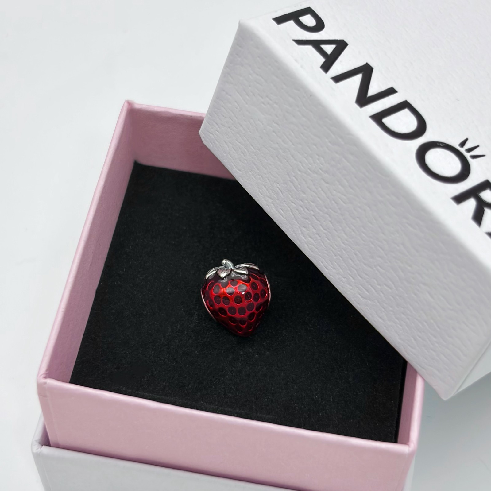 100% NEW #791681C01 PANDORA Strawberry Charm WITH BOX