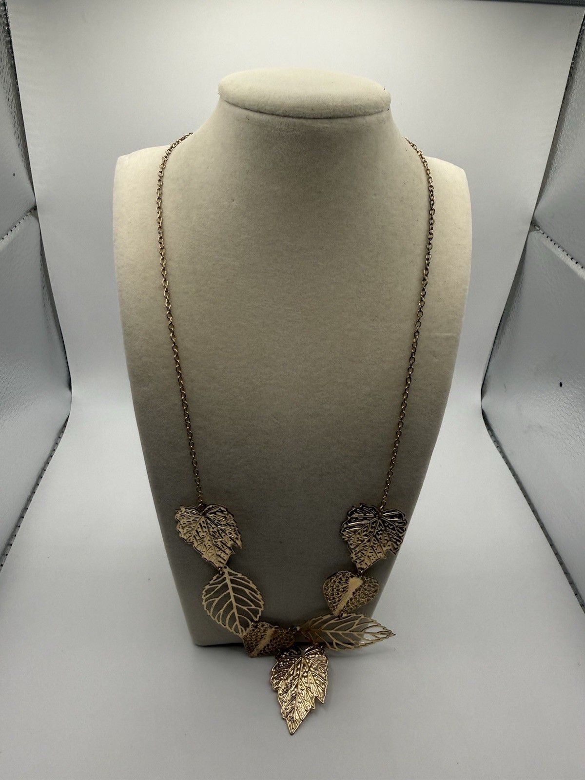 Gold Tone Multi-Leaf Asymmetrical Bib Statement Necklace Fairycore boho Hippie