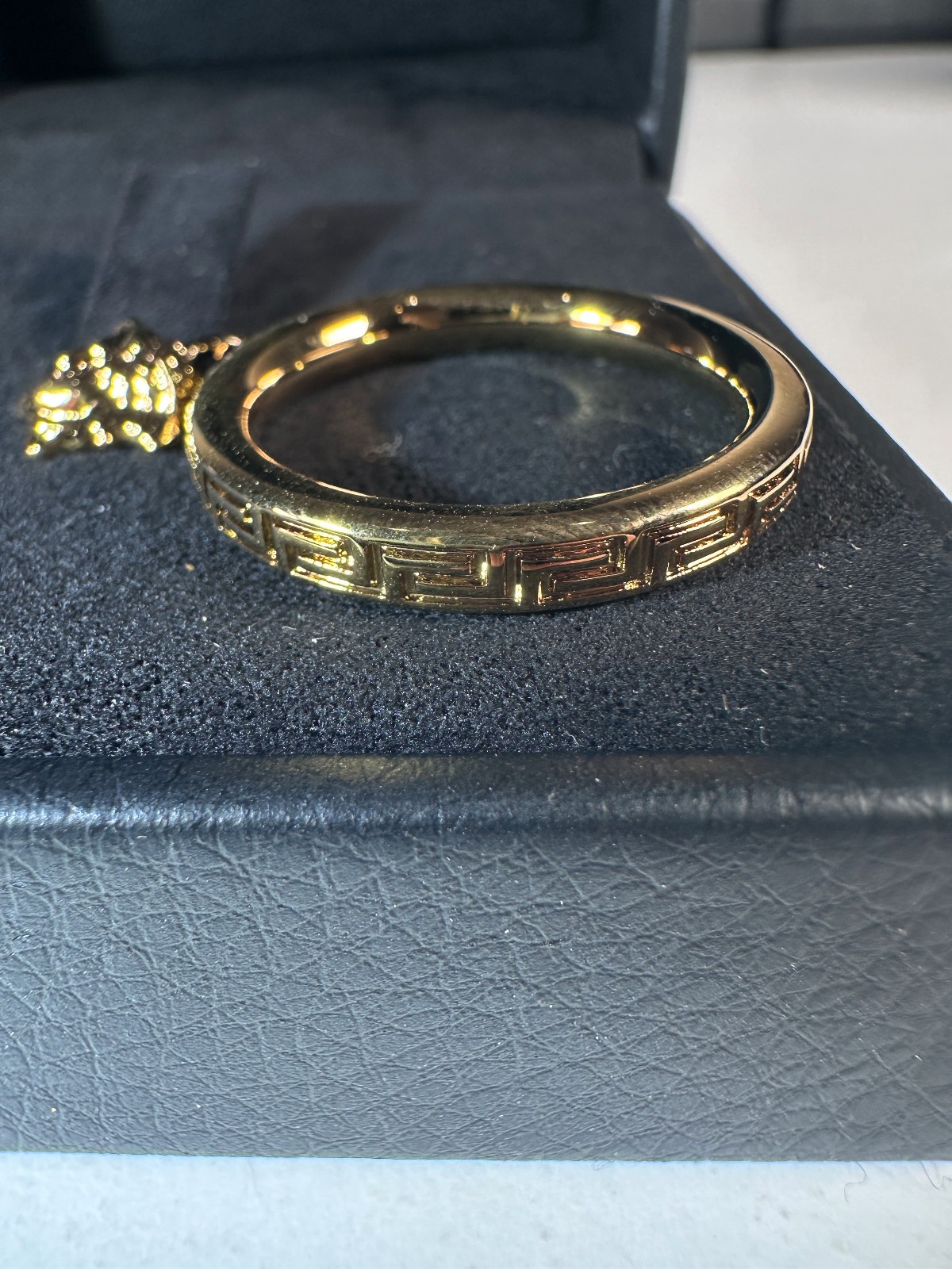 NWT Versace Greca Gold Tone Medusa Charm Ring Light Gold Authentic
