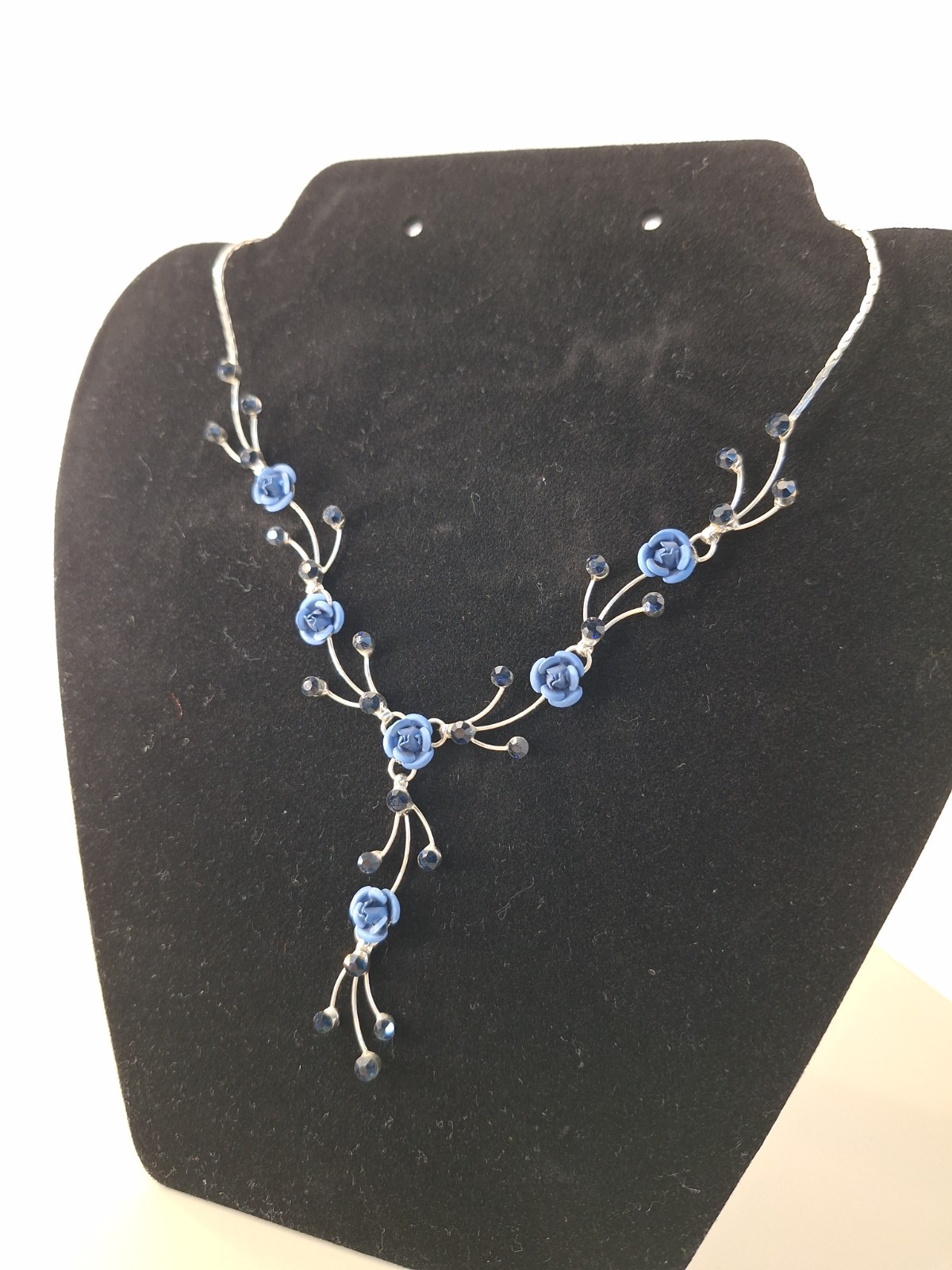 Women Collection by Veritas Navy Blue Rose Necklace Silver Tone Nickel Free