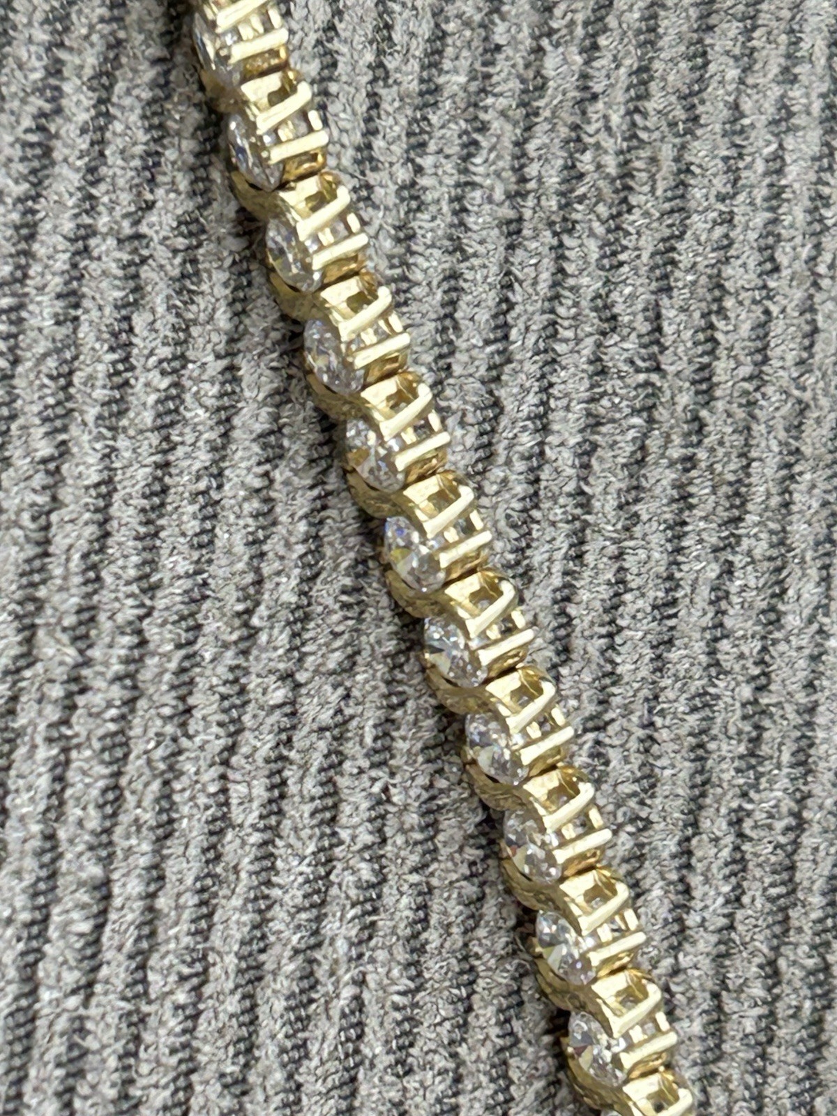 Vintage 14k Yellow Gold 4.60 CT Cubic Zirconia 7” Tennis Bracelet 9 g