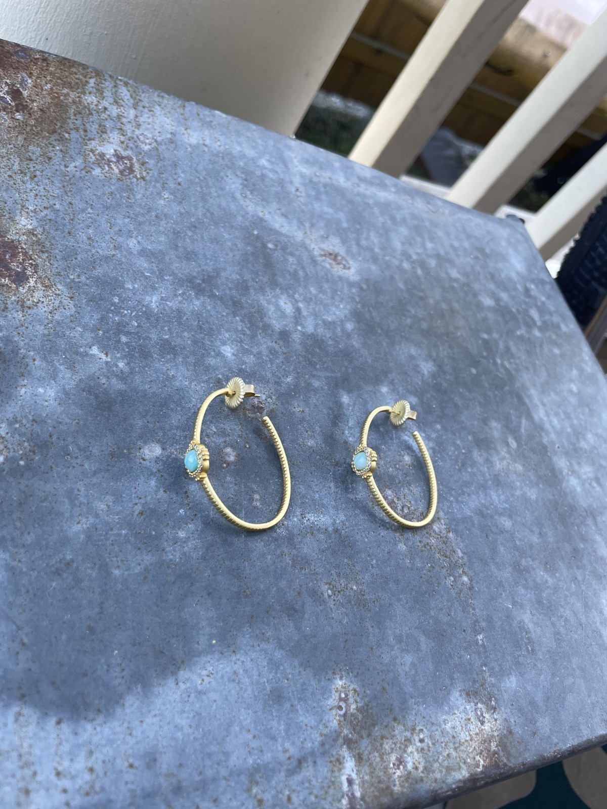 Freida Rothman gem-cut blue gemstone 18k gold-plated Hoop Earrings