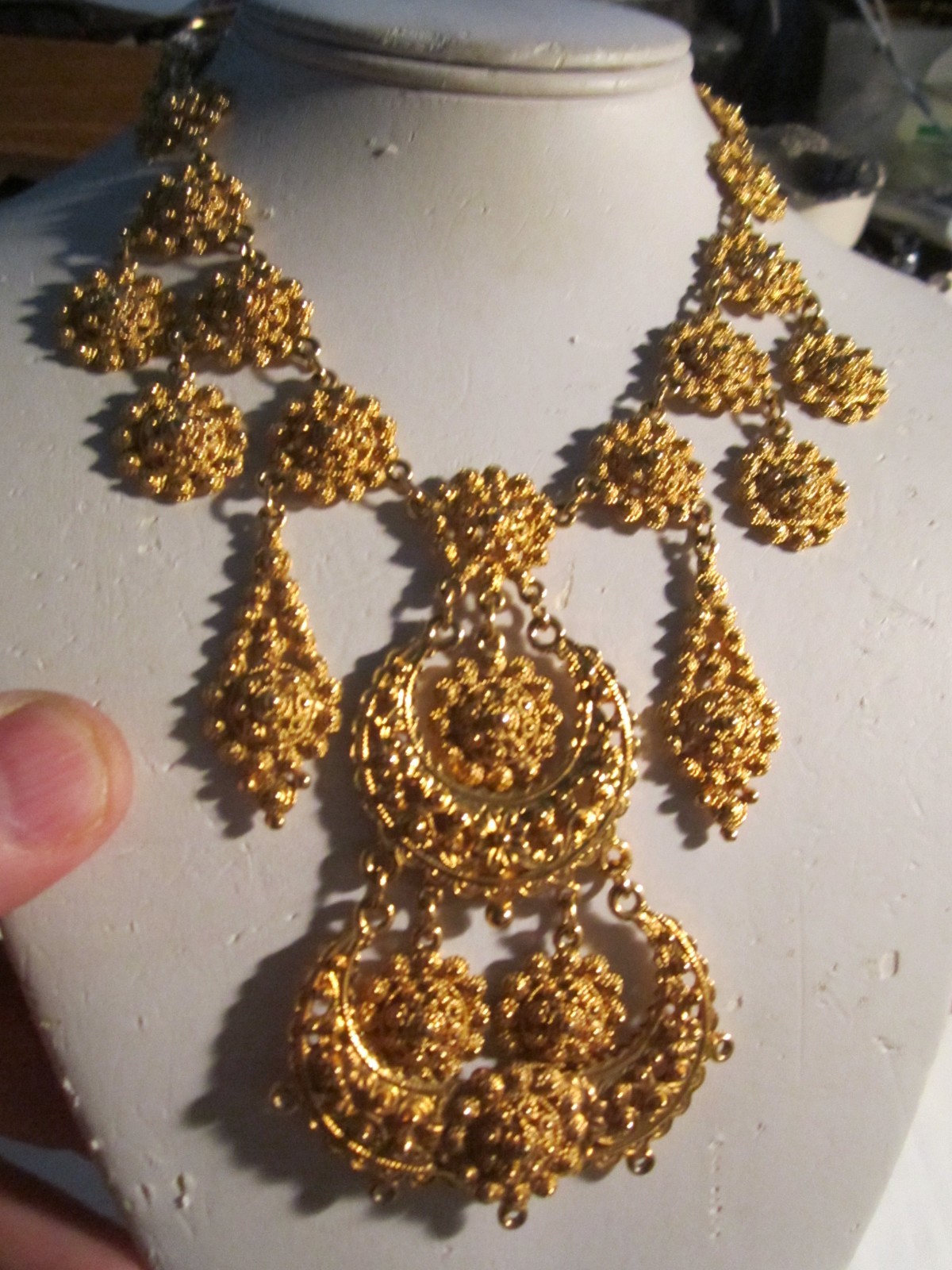 ARTISAN CRAFTED GOLD PLATED NECKLACE FROM INDIA 16″ – BNNN