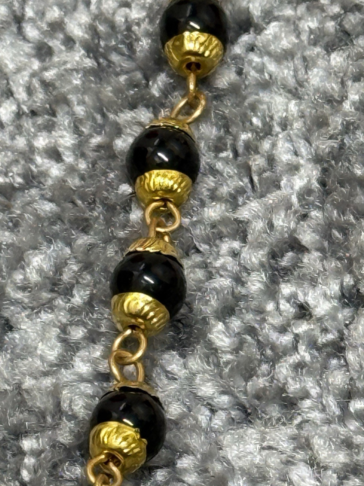 27 Inch Black And Gold Stone Necklace