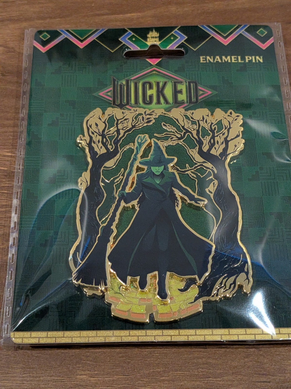 Monogram BoxLunch Wicked Elphaba Jumbo Pin Forrest Trees Gold Wicked Witch New