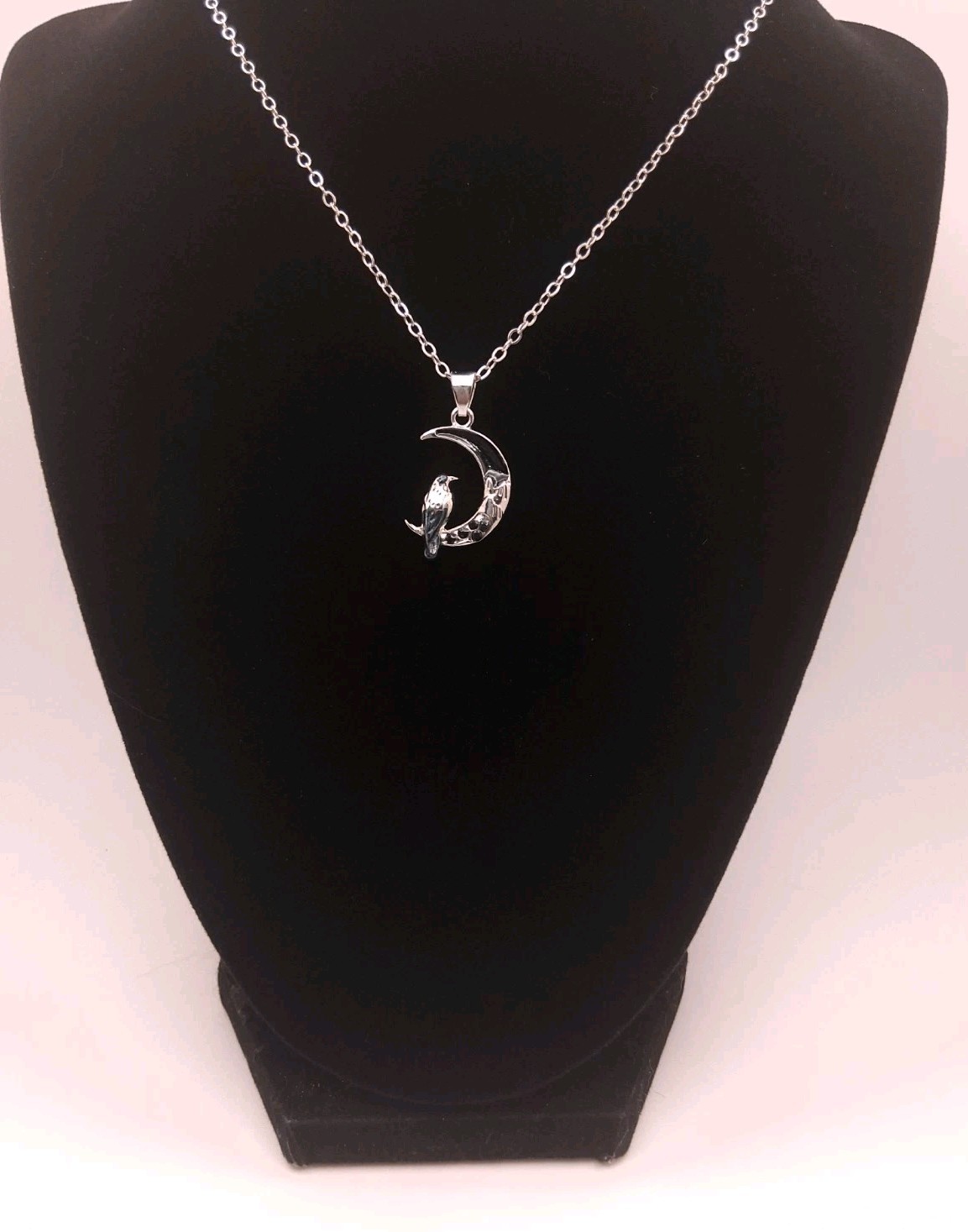 Simple Crow Necklace Black Crow Crescent Moon Rhinestone Enamel Pendant Necklace