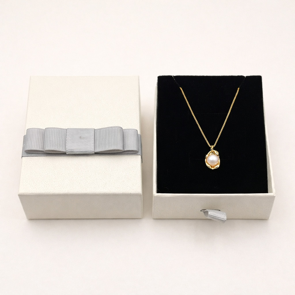 Freshwater Pearl Pendant Necklace 18K Gold Plated Dainty Gift for Her 45cm