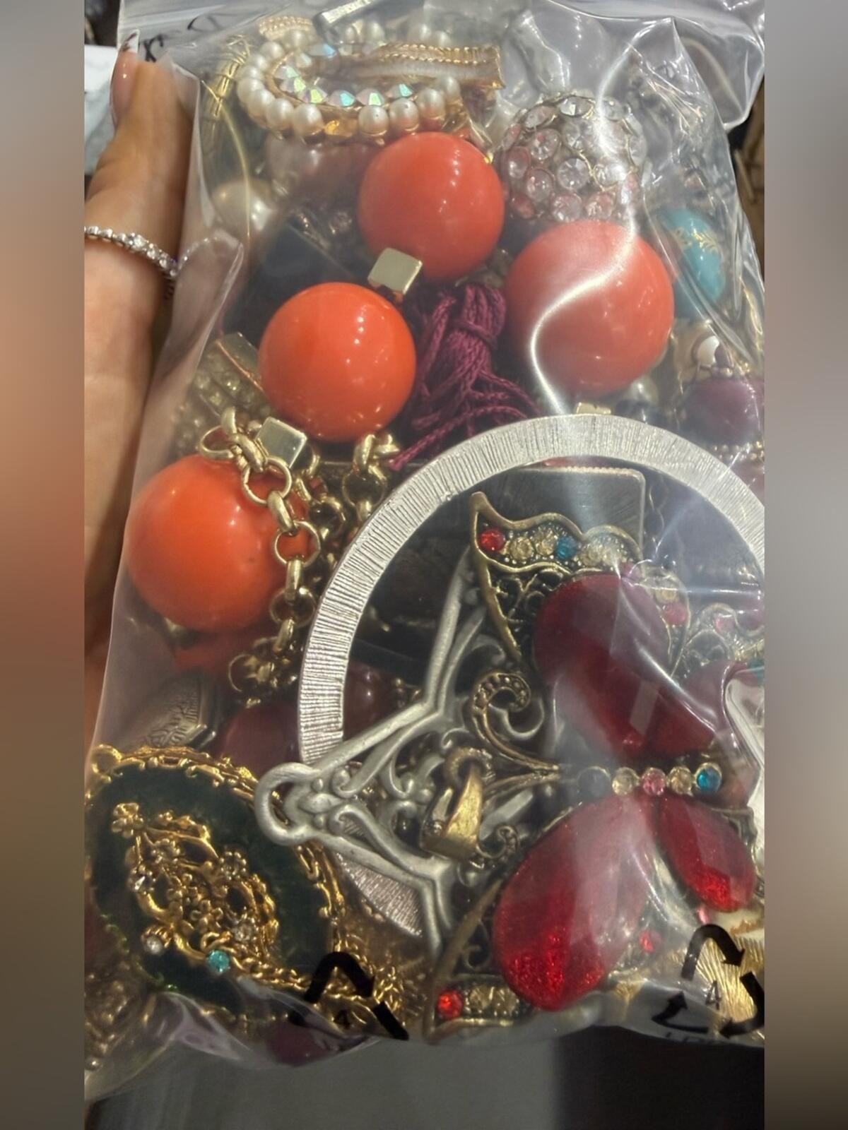 Vintage Mix Estate Jewelry Lot Silver Gold Tone Scrap Hobby Repair Mystery Bag