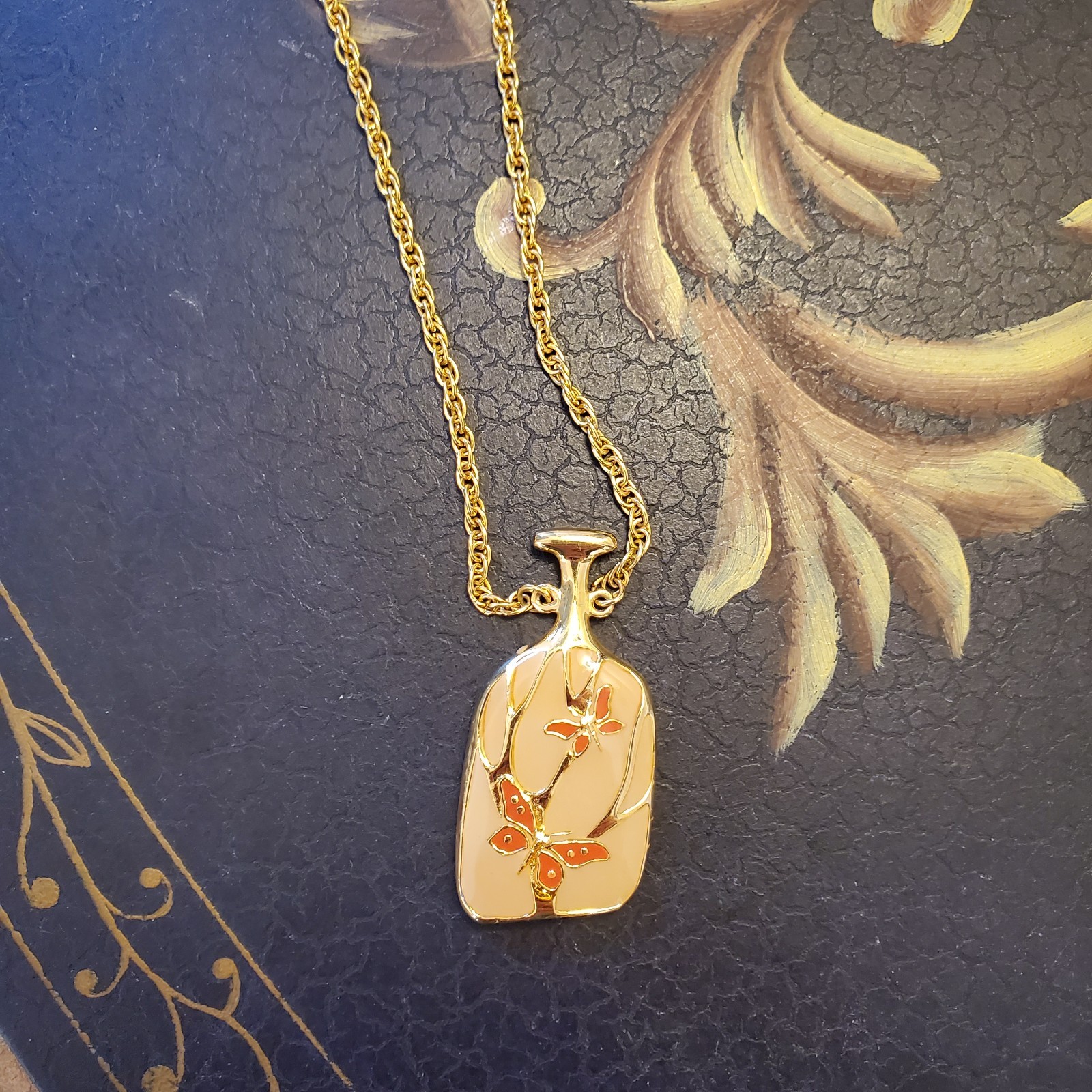 Butterfly Pendant Necklace Goldtone Peachy Orange Signed Thailand 24″