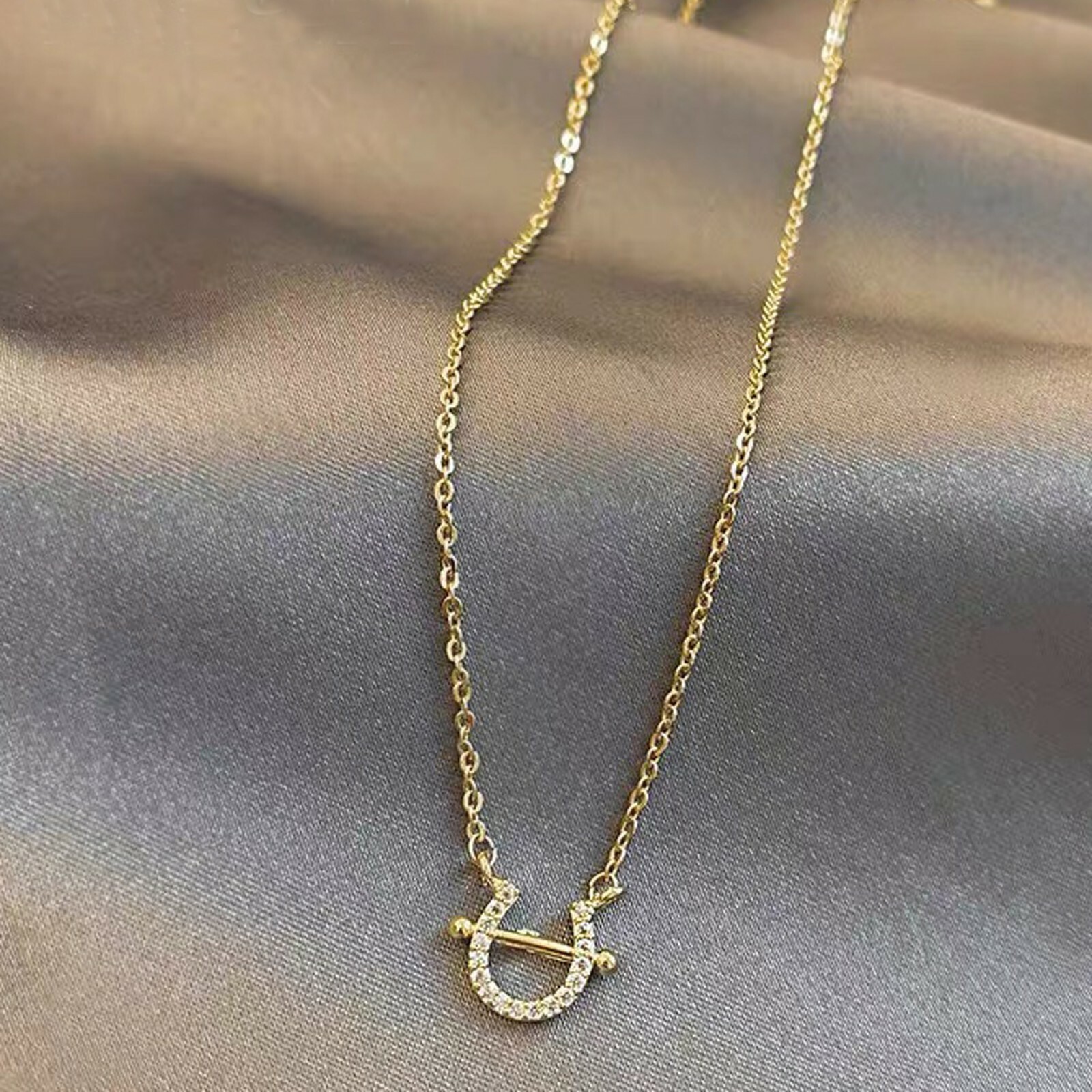 18k gold 925 silver simulated diamond U shape horseshoe pendant chain necklace