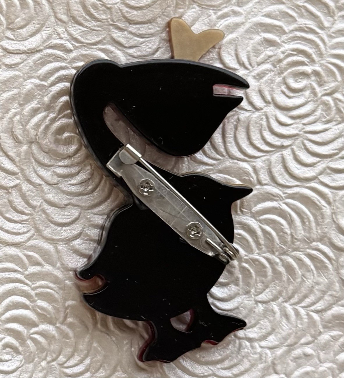 Acrylic Pelican w/ Fish Brooch Pin