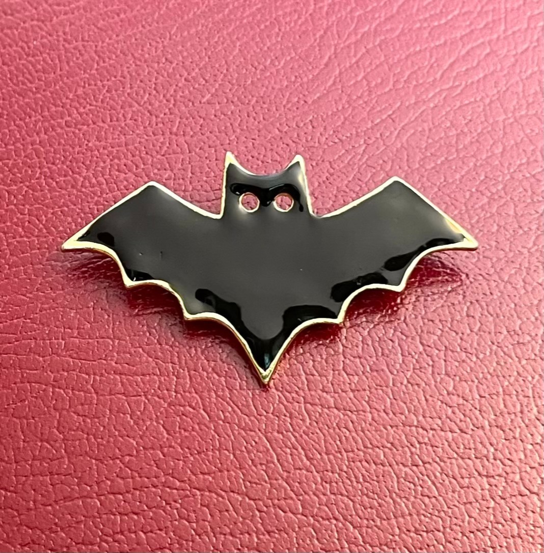 Halloween Costume Jewelry Spooky Bat Brooch Pin Black Enamel Gold Tone Metal