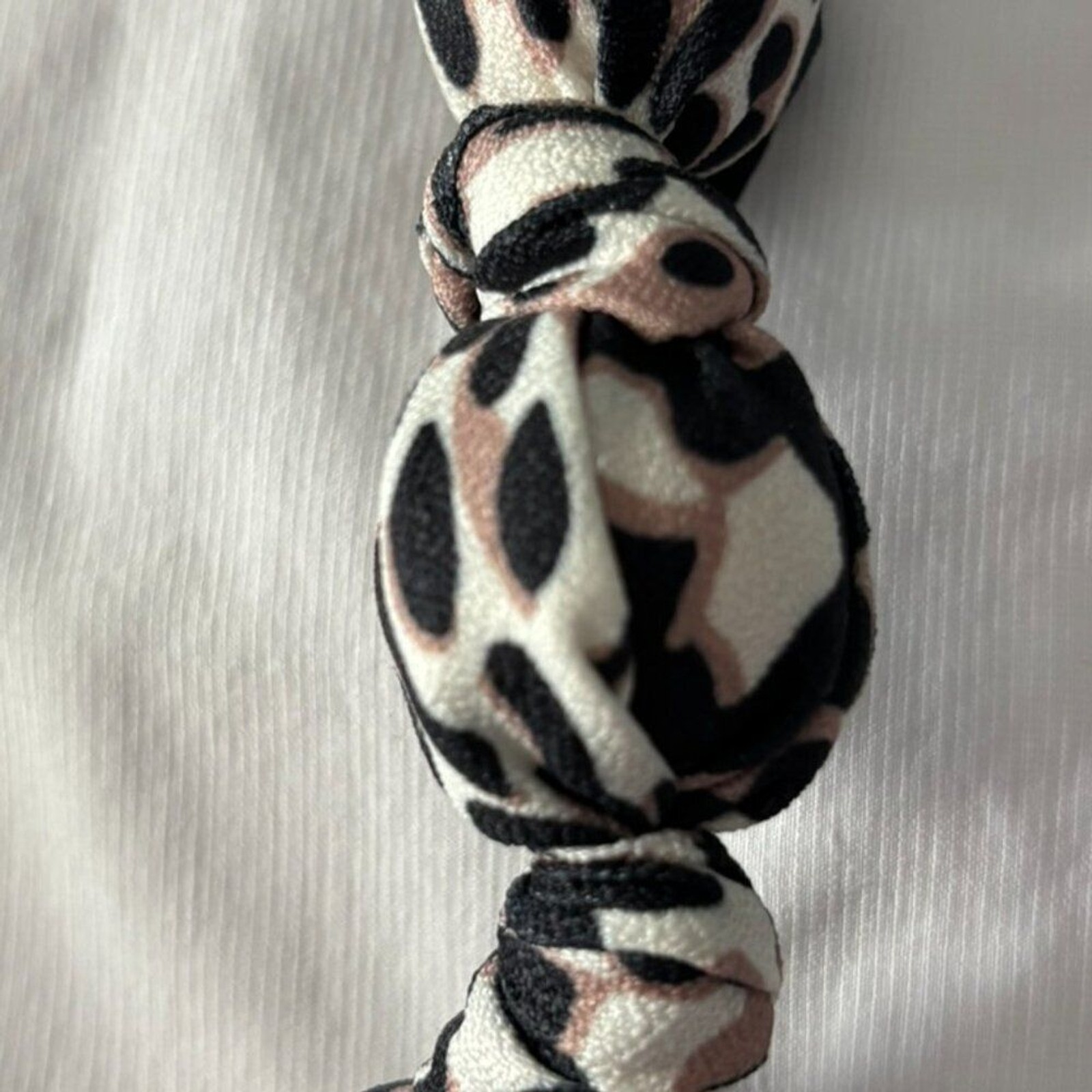 Off Park Animal Fabric Bead Statement Necklace Oversized Gold Chain