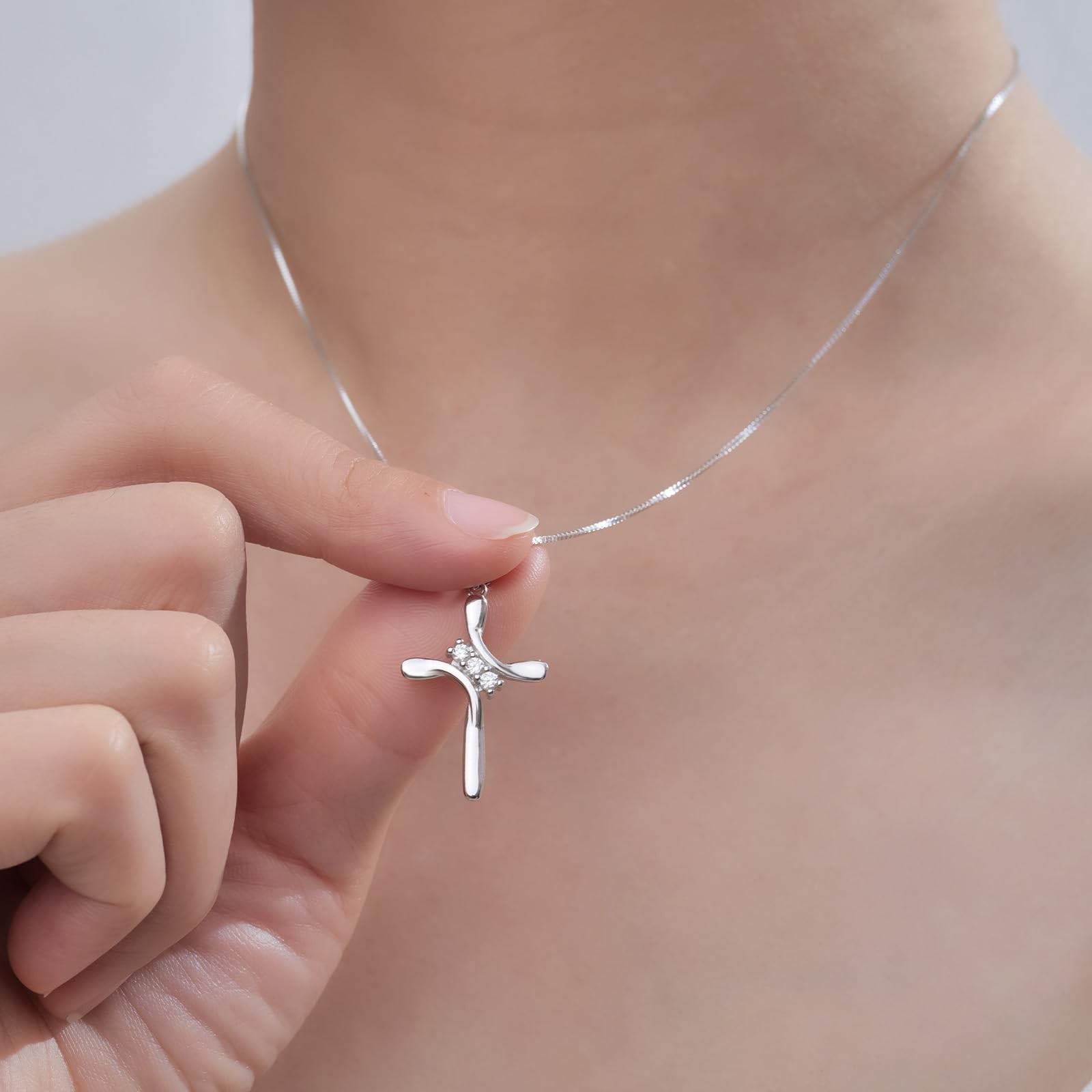 EVERU 925 Sterling Silver Cross Necklaces for Women April Birthstone Necklace…