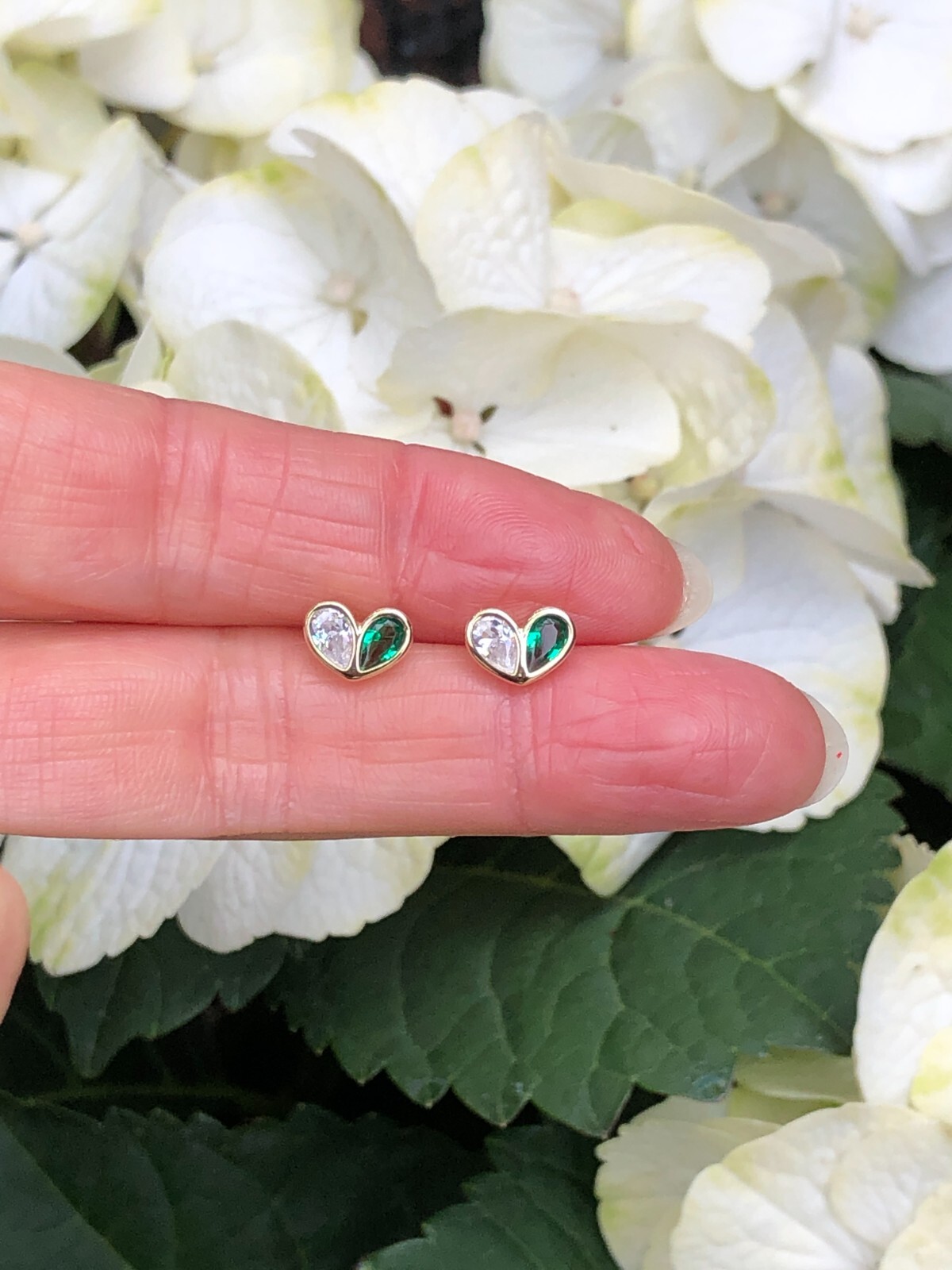 925 Sterling Silver Green White CZ Heart Stud Earrings Women Girls 7.8mm Tiny