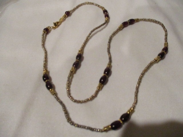 NAPIER Vintage 26″ Goldtone Necklace w/Garnet Gemstone Seeds