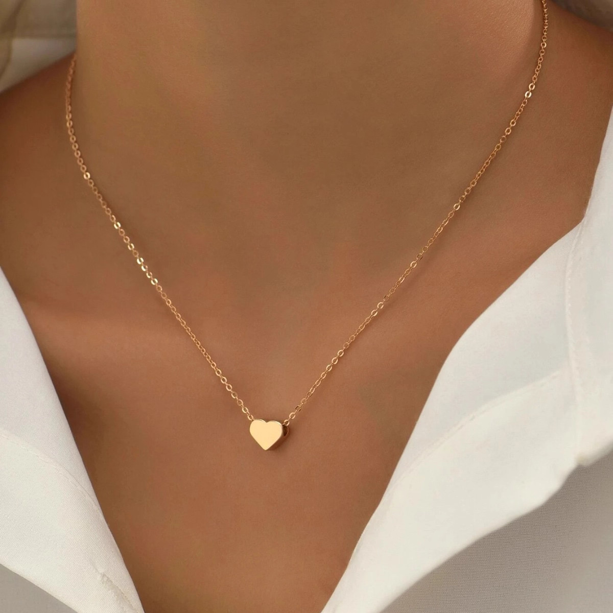 A Simple And Delicate Golden Heart Pendant Necklace,Valentine’s Day Gift,Fashion