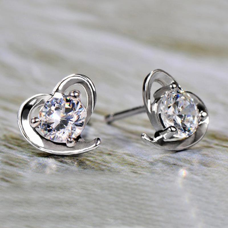 Pretty New 925 Silver Filled Cutout Heart Shaped Clear CZ Stud Earrings